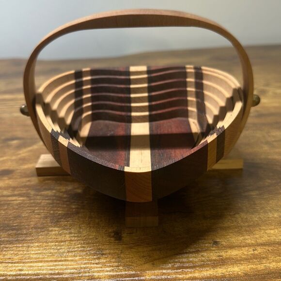 Handcrafted 5” Wooden Collapsible Heart Basket with Handle Trinket Dish - Picture 1 of 7